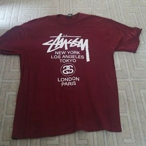 STUSSY T SHIRT